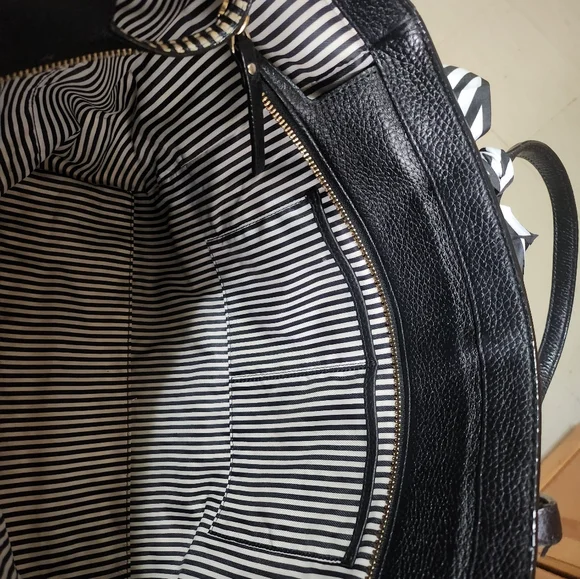 Kate Spade Black Pebble Leather Tote with Striped Bow GUC - Picture 5 of 16